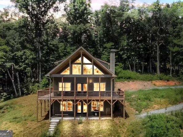 51 Azure Ln, Ellijay, GA 30540
