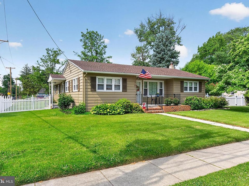 1st image of 283 Dubois Ave