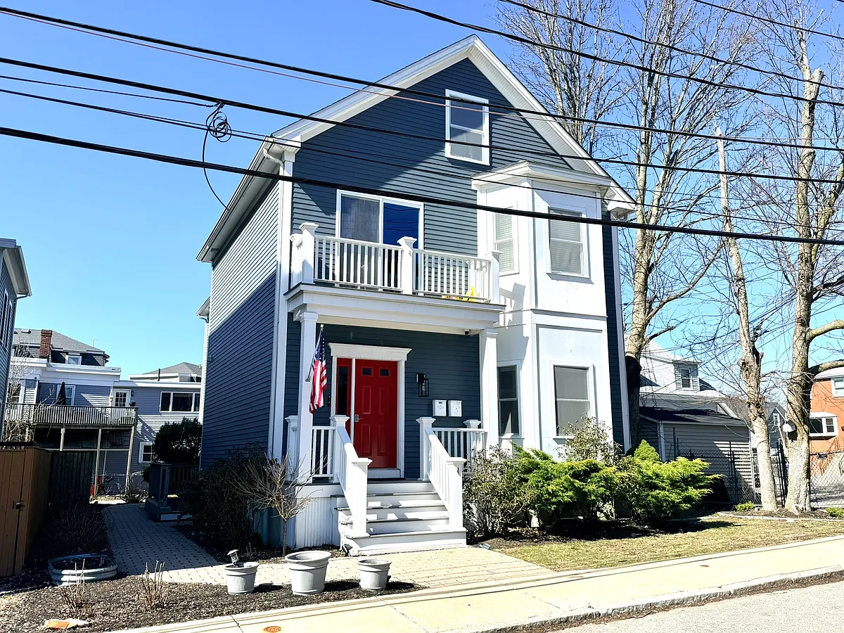 Building Photo - 4 Woodworth St #2