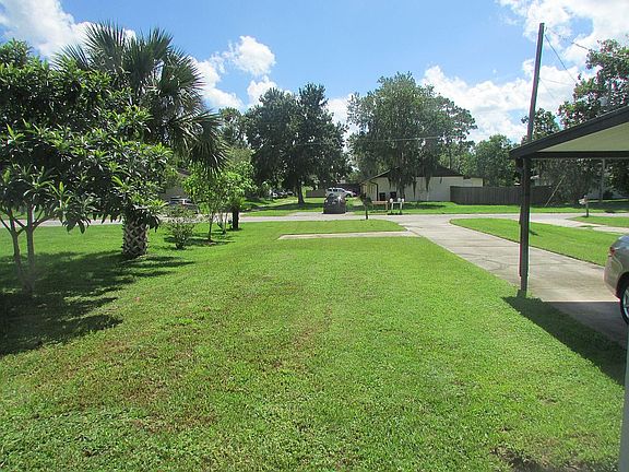 3rd image of 1920 Park Manor Dr