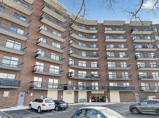 711 S River Rd APT 617, Des Plaines, IL 60016