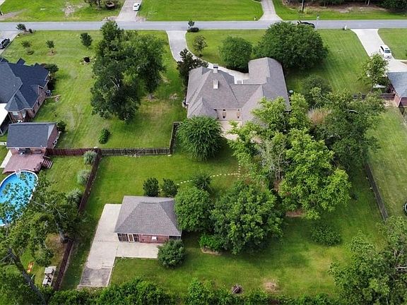 2nd image of 1249 Lauren Logan Ln