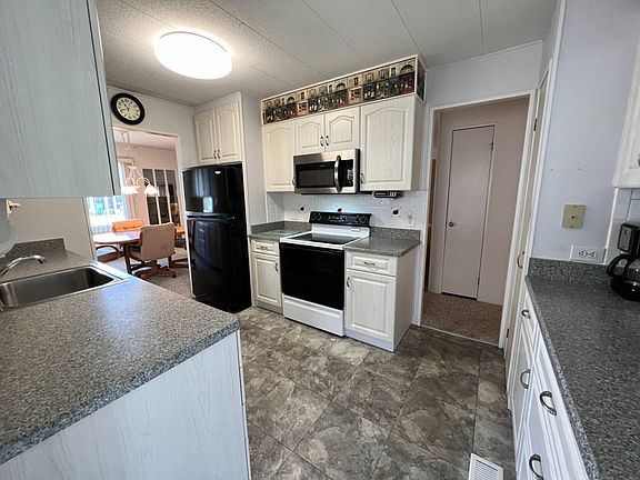 5th image of 1281 Valley Forge Dr