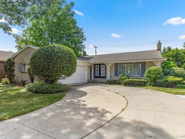 5779 Linden Dr, Dearborn Heights, MI 48127