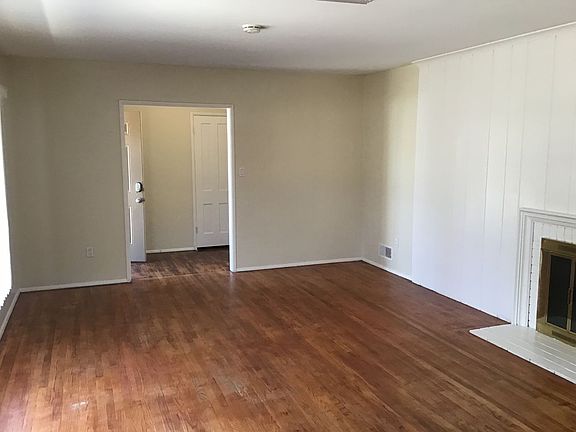 2nd image of 595 Fairmount Dr