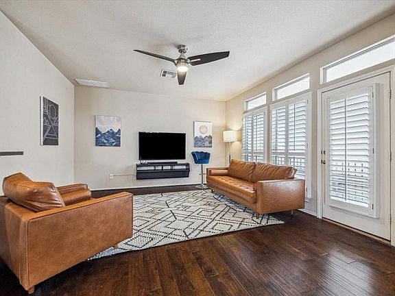 2nd image of 5239 Schuler St Unit C
