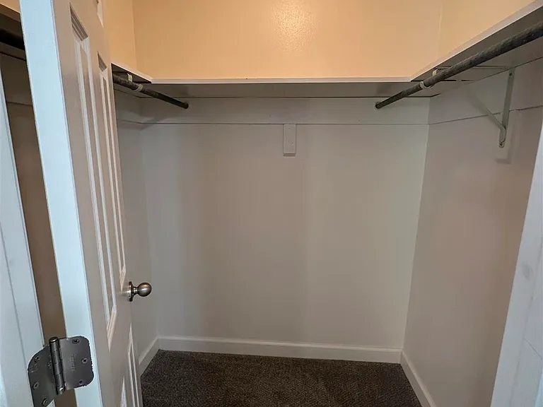 304 Arabian Dr — Photo 23