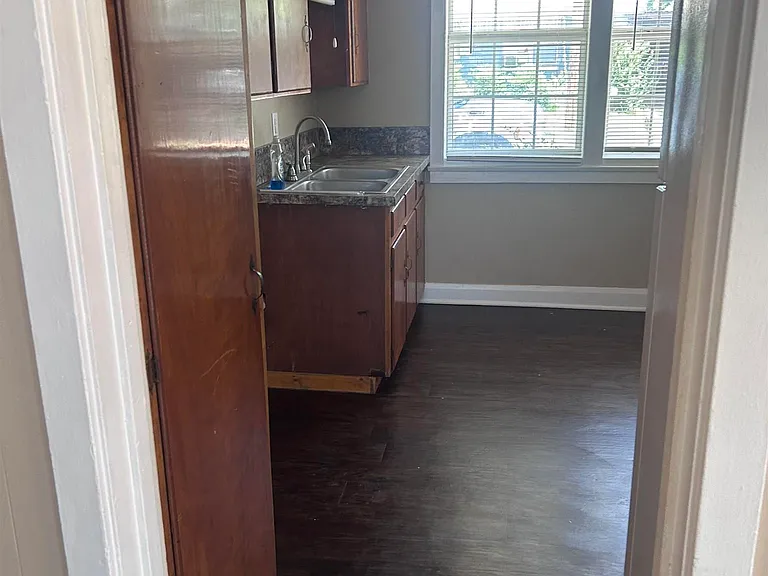 1004 W Wenonah Blvd — Photo 29