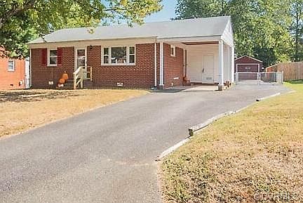 1st image of 20 Eastlake Dr