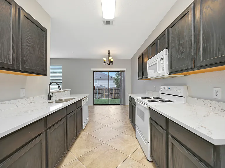 4144 Capstone Dr — Photo 8