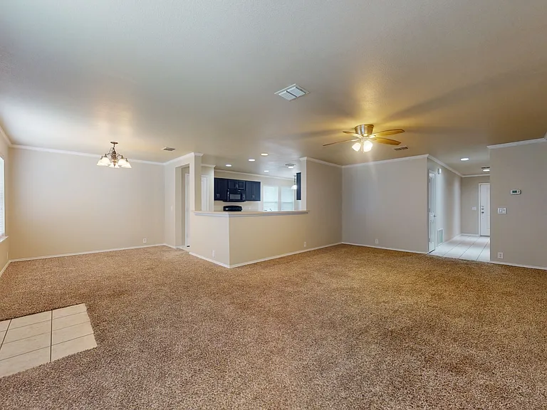 512 Cookston Ln — Photo 5