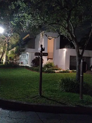 11843 SW 79th Ter Photo 1