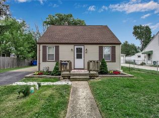 49 Elm Rd, Buffalo, NY 14226