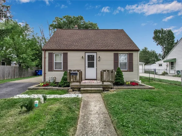 49 Elm Rd, Buffalo, NY 14226