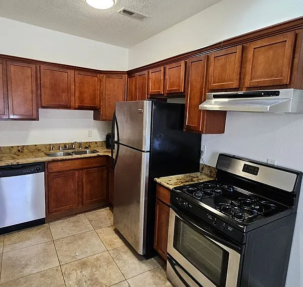 317 Washington St SE #A-F — Photo 1