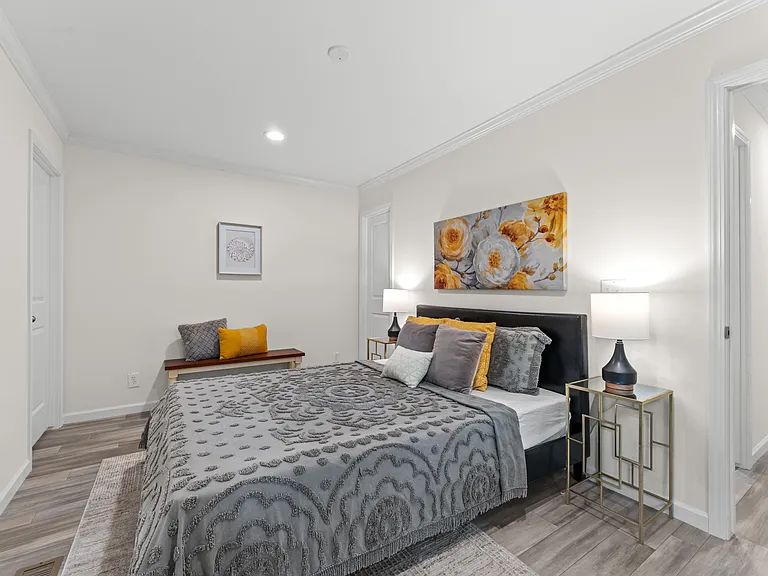 569 Ridge Crest Ln — Photo 3
