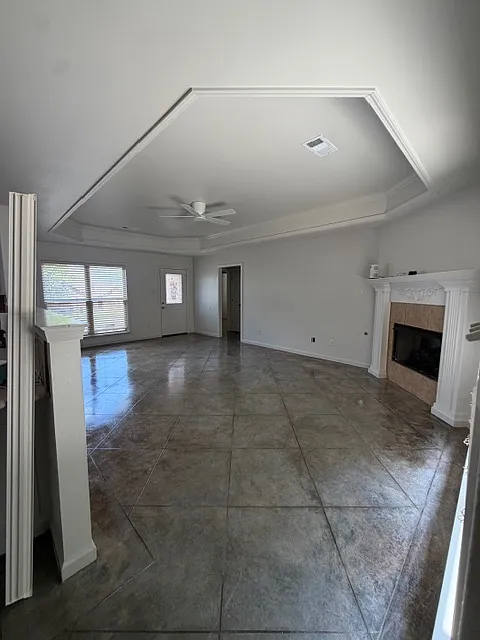 3 bed, 1650 sqft, $2,000 — Photo 3