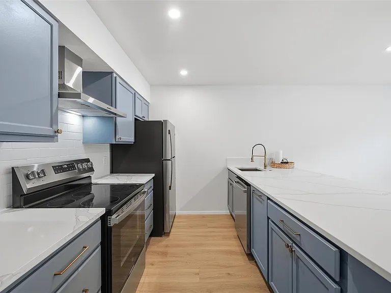1405 Shadowdale Dr #23 — Photo 7
