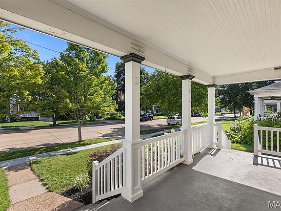 5th image of 7448 Flora Ave
