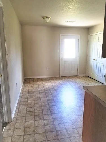 306 Janelle Dr #B Photo 1