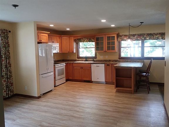 3rd image of 1109 27th Avenue Ct