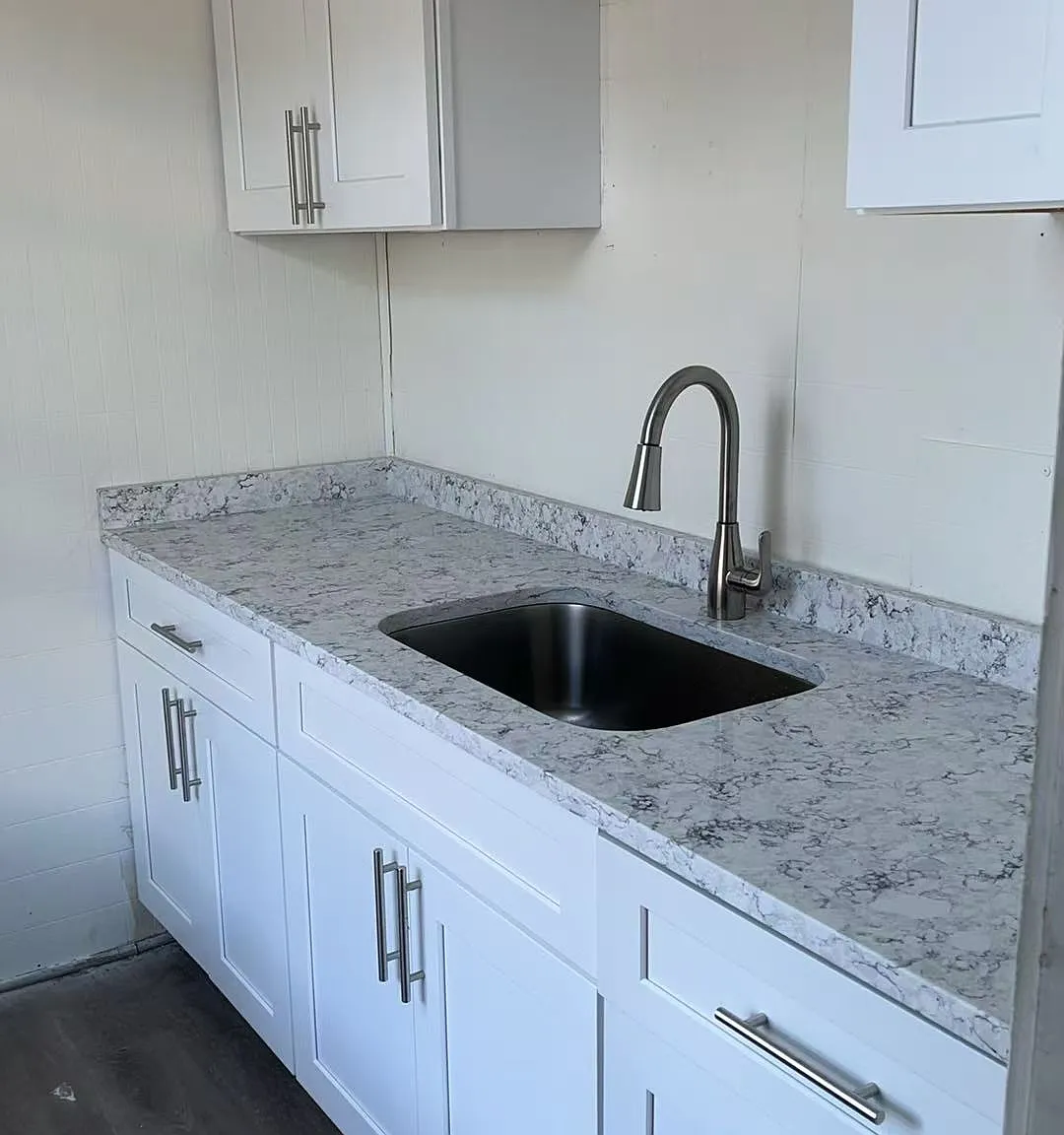 4 bed, $2,800 — Photo 2