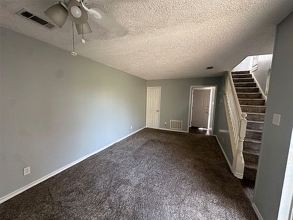 4th image of 900 S Tennessee St #15