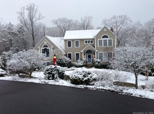 329 Dennison Rdg, Manchester, CT 06040