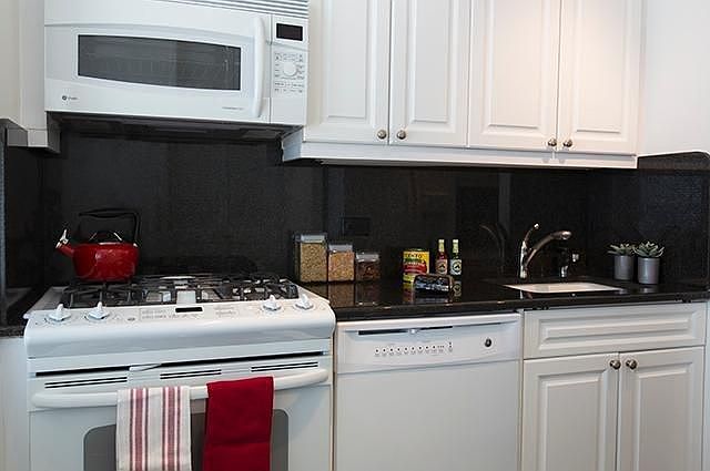 1st image of 240 E 39th St APT 8K