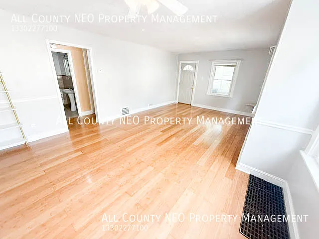 2333 18th St SW — Photo 4