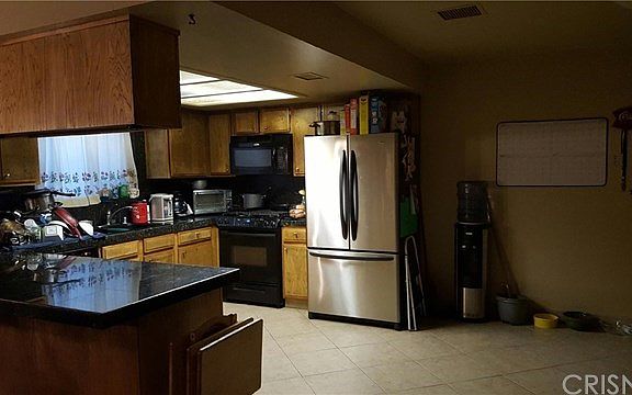 3rd image of 2759 E Newgrove St