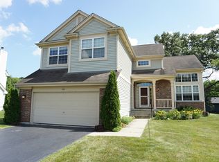 407 Farnsworth Cir, Port Barrington, IL 60010