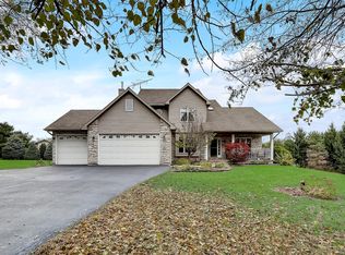 N2274 Piper Aly, Lake Geneva, WI 53147