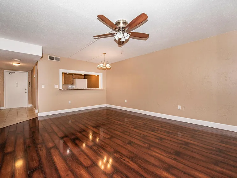 4600 98th Way N #104 — Photo 15