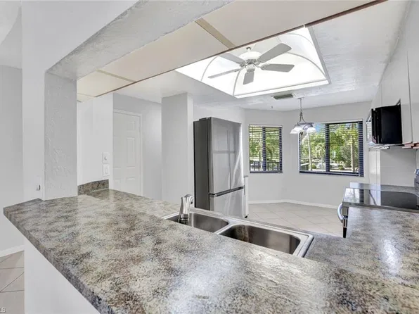 4987 Pepper Cir #I-205, Naples, FL 34113