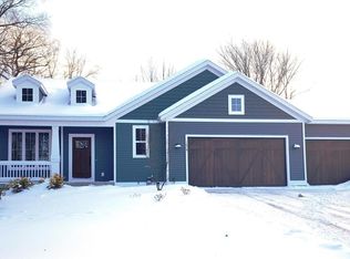 1578 S Shore Dr, Holland, MI 49423