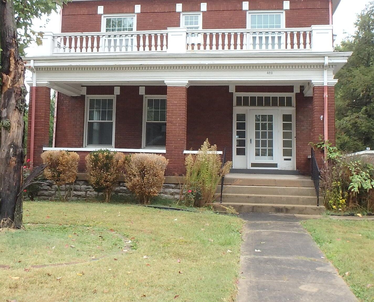 423 W Lexington Ave, Danville, KY 40422 | Zillow