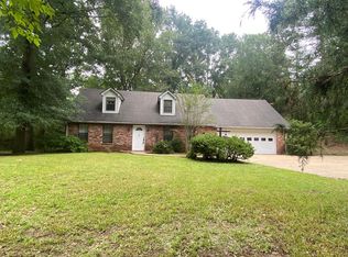 4 Chelsea Ln, Vicksburg, MS 39180