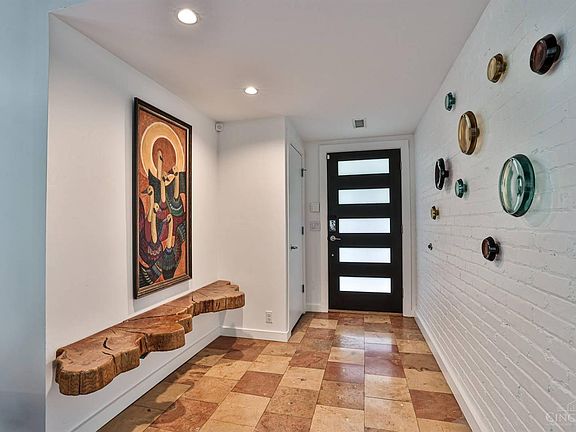 5th image of 4817 Beverly Hill Dr