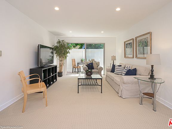 4th image of 1323 S Carmelina Ave APT 213
