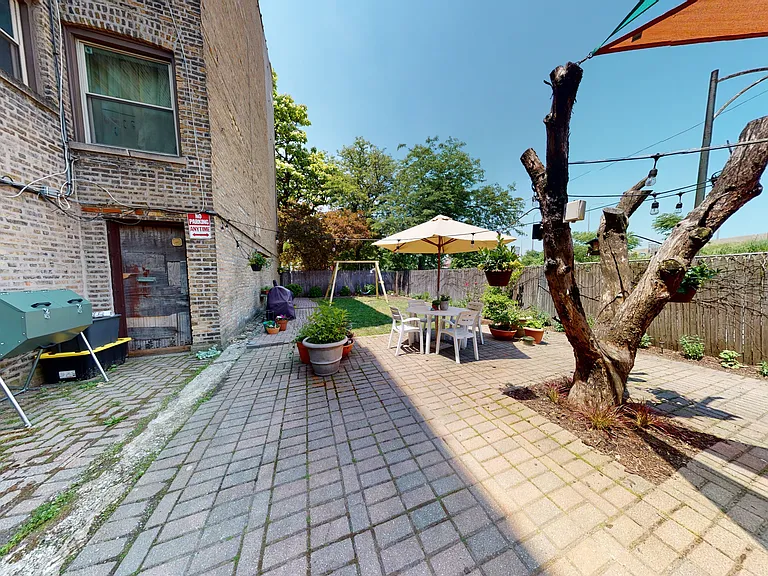 3057 N Troy St #3 — Photo 12