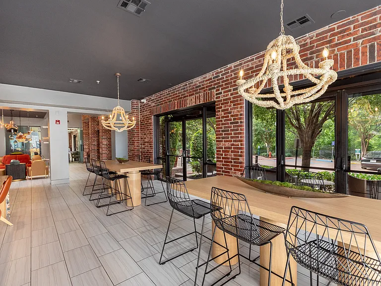 Sabine Street Lofts — Photo 6