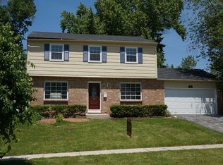 96 Glen Hill Dr, Glendale Heights, IL