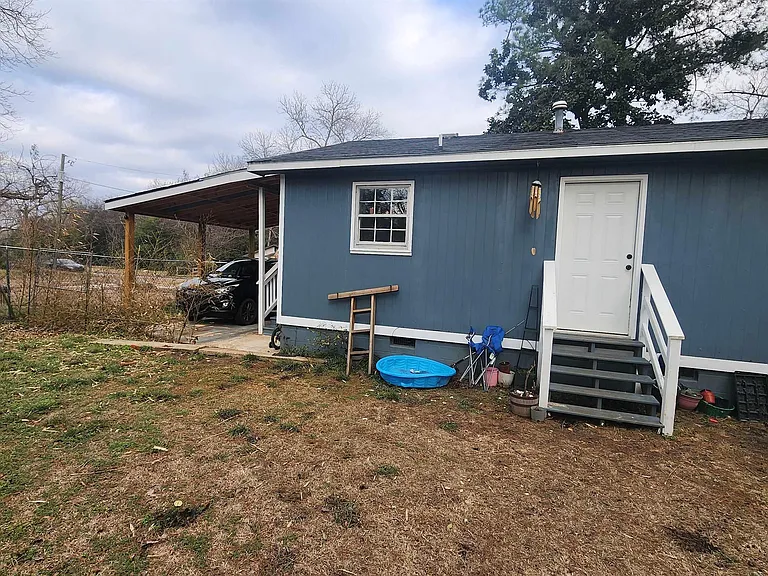 313 Vienna St — Photo 23