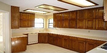 3rd image of 4722 Michelle Dr