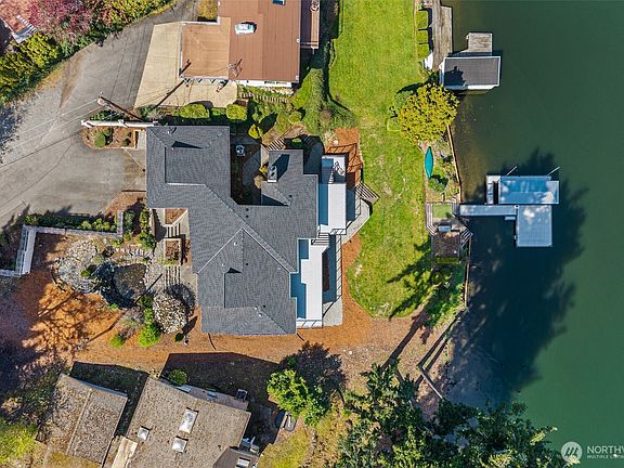 2nd image of 10901 Greendale Drive SW