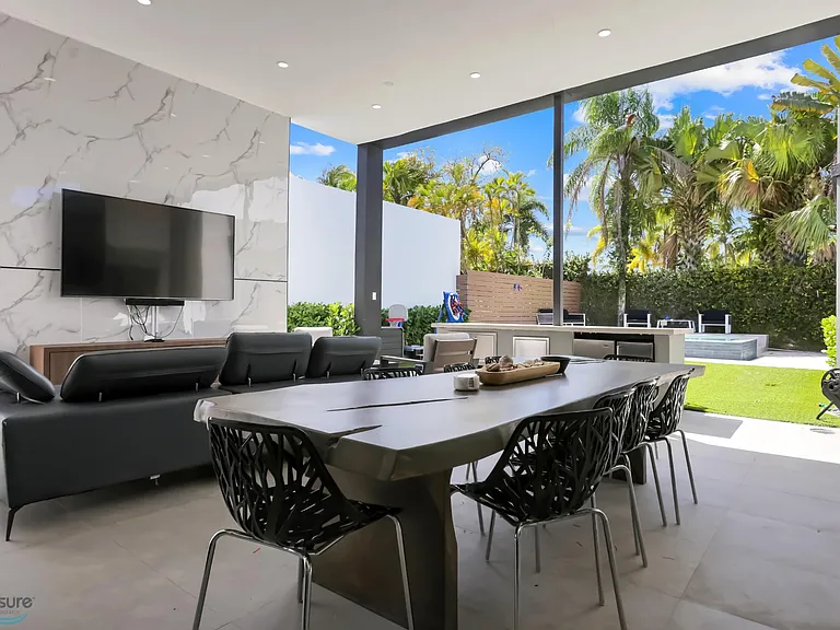 147 Dorado Bch E — Photo 36
