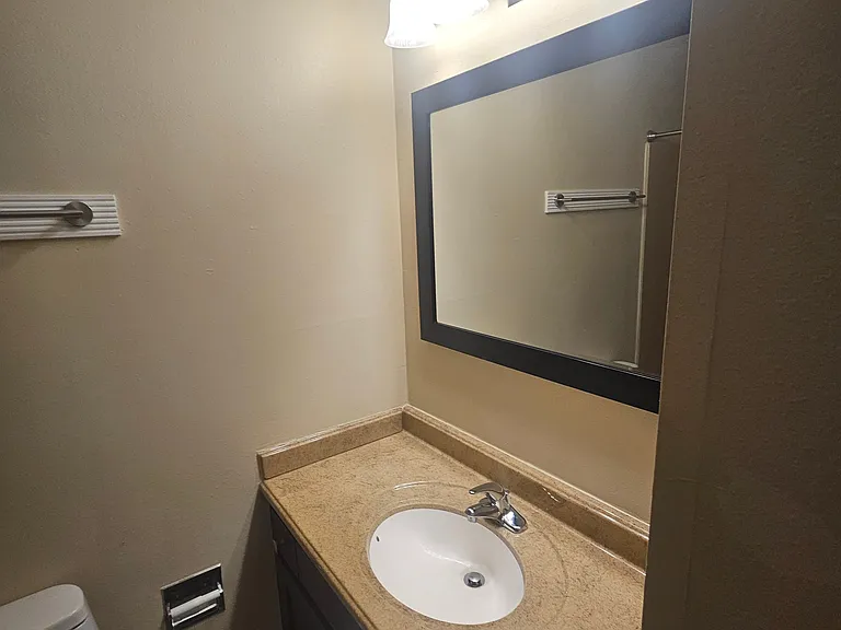 Jaymar Apartments — Photo 32