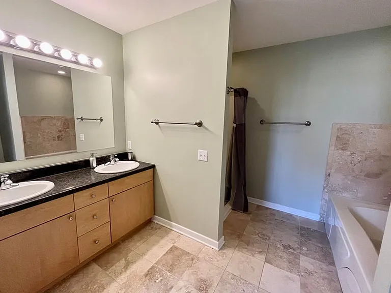 1117 Broad St #T2 — Photo 18
