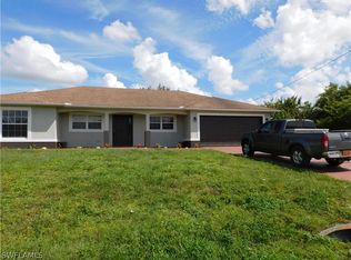 531 Kilgour Ave, Lehigh Acres, FL 33974